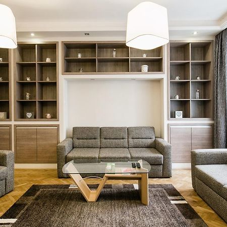 Apartment At Nagymezo Budapest Bagian luar foto