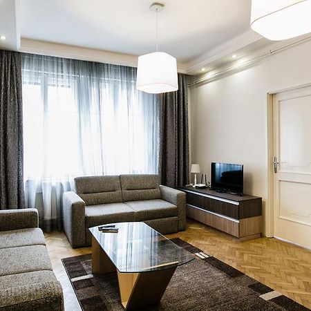 Apartment At Nagymezo Budapest Bagian luar foto
