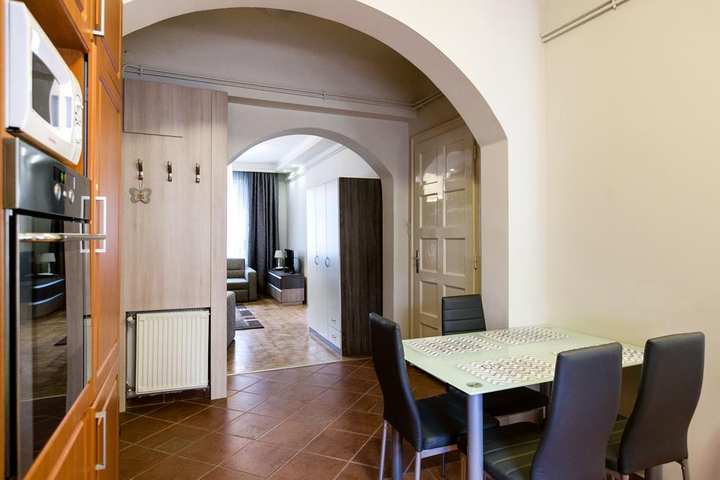 Apartment At Nagymezo Budapest Bagian luar foto