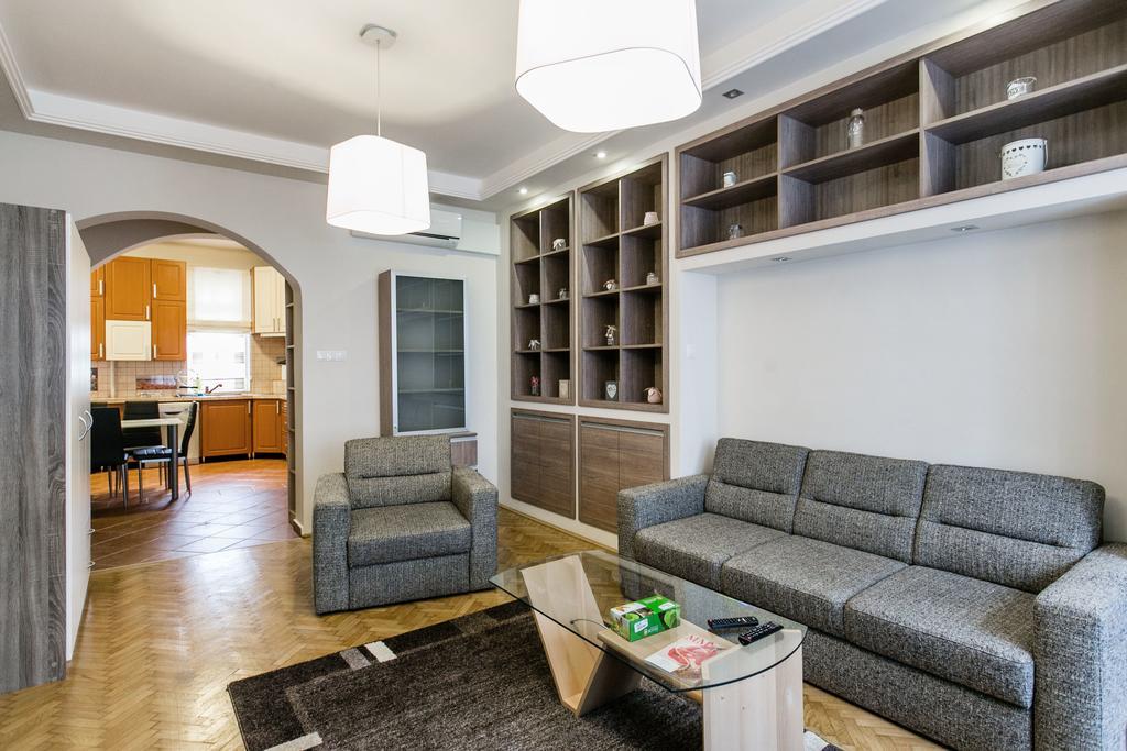Apartment At Nagymezo Budapest Bagian luar foto
